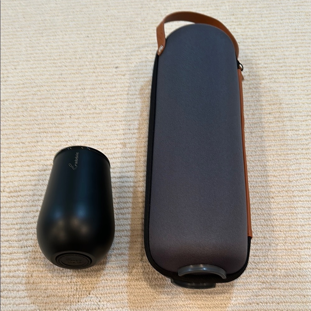 Rabbit Gray Insulated Wine Bottle Hard Case Portable with Black Tumbler